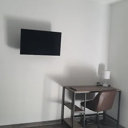 Chambre Double Meublee Lit King Size בית אירוח Le Poiré-sur-Vie