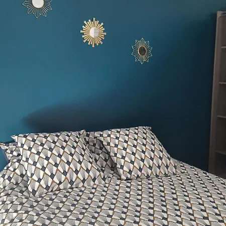 Chambre Double Meublee Lit King Size Le Poiré-sur-Vie