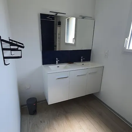 בית אירוח Chambre Double Meublee Lit King Size